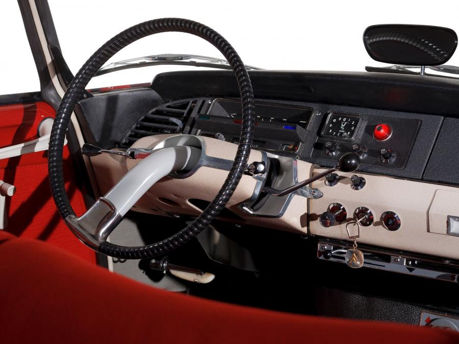 Торпедо Citroen ID19 Berline 1956 года  (фото 4 из 6)